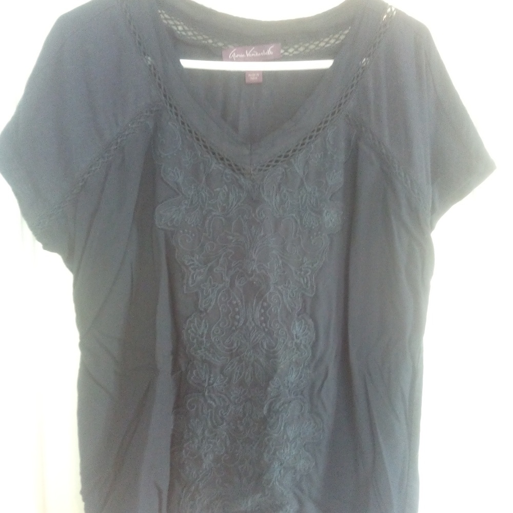 Gloria Vanderbilt top